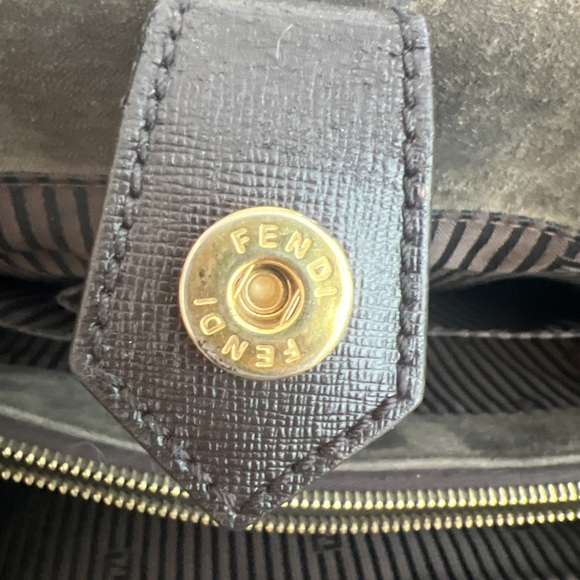 Vintage Fendi 2Jours (also known as the Toujours) tote - Picture 15 of 16